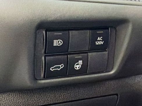 Used 2023 Toyota Highlander Limited AWD/4WD image 15