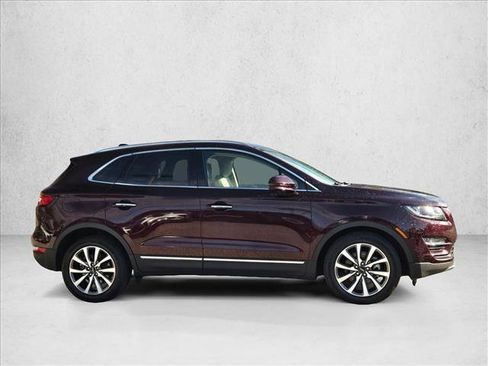 Used 2019 Lincoln MKC Reserve image 4