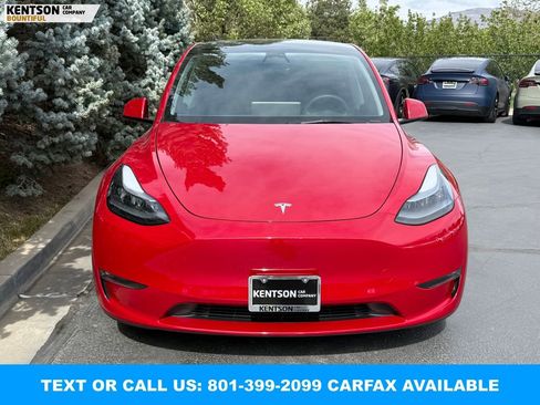 Used 2023 Tesla Model Y Performance image 2