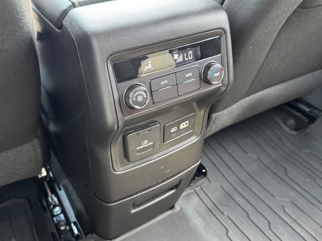 Used 2023 GMC Acadia SLE w/ Driver Convenience Package AWD/4WD image 22