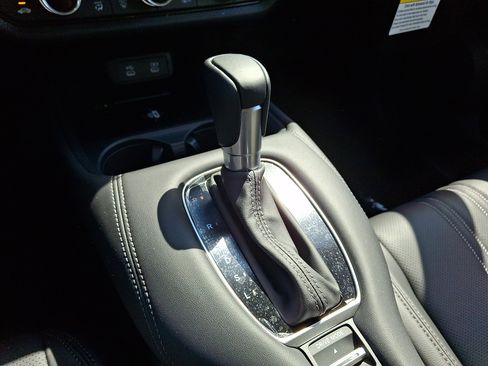 New 2026 Honda HR-V EX-L image 10