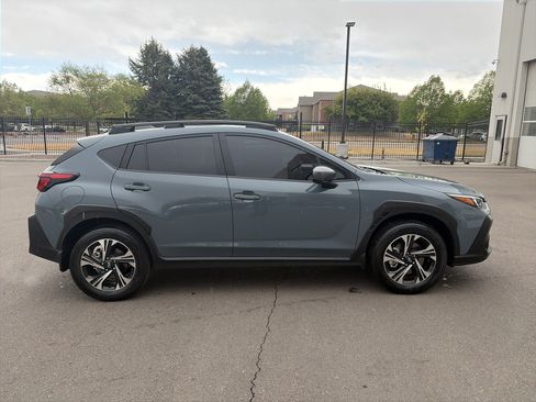 Used 2024 Subaru Crosstrek 2.0i Premium AWD/4WD image 4