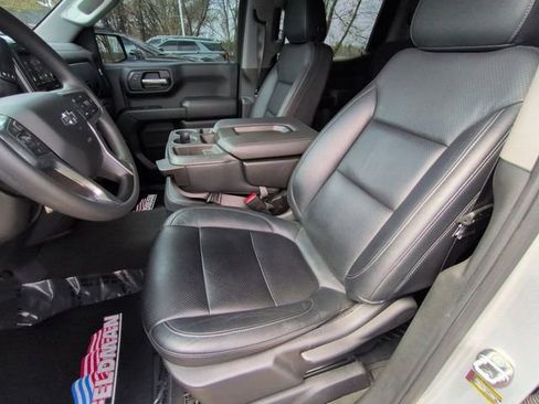 Used 2021 Chevrolet Silverado 1500 Custom Trail Boss w/ Safety Confidence Package AWD/4WD image 11