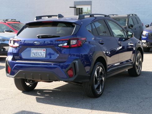 Used 2026 Subaru Crosstrek 2.5i Limited w/ Crosstrek Mirror Package AWD/4WD image 6