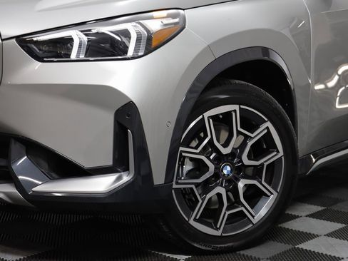 Certified 2025 BMW X1 xDrive28i w/ Technology Package image 3