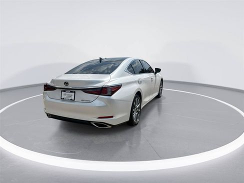 Used 2019 Lexus ES 350 w/ Accessory Package 2 FWD image 8