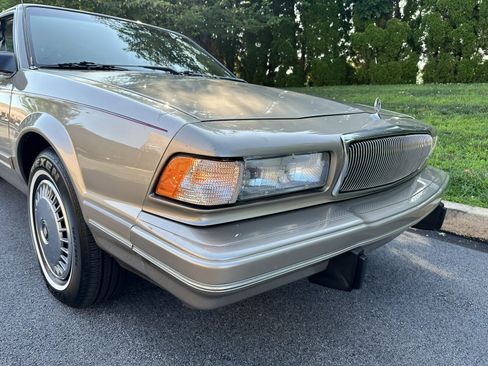 Used 1996 Buick Century Sedan FWD image 52