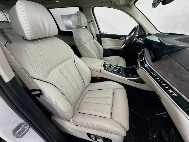 New 2027 BMW X7 xDrive40i AWD/4WD image 29