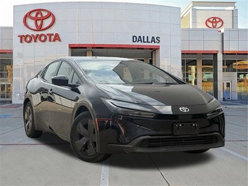 Used 2024 Toyota Prius Limited image 1