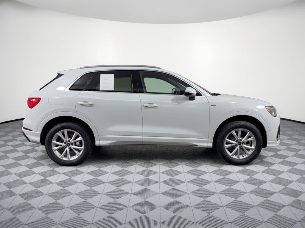 Used 2025 Audi Q3 2.0T Premium w/ Convenience Package AWD/4WD image 8