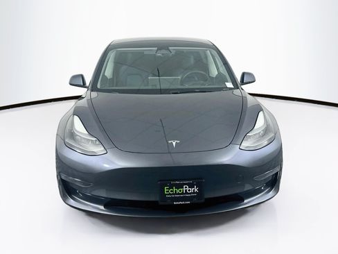 Used 2023 Tesla Model 3 Standard Range RWD image 2
