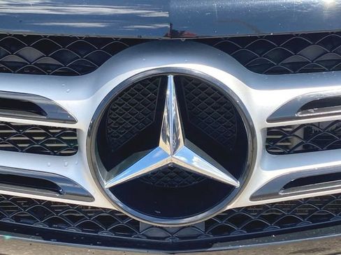 Used 2017 Mercedes-Benz GLE 550e image 11
