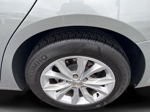 Used 2025 Chevrolet Malibu LT FWD image 30