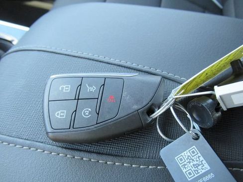 Used 2026 Buick Enclave Preferred FWD image 22