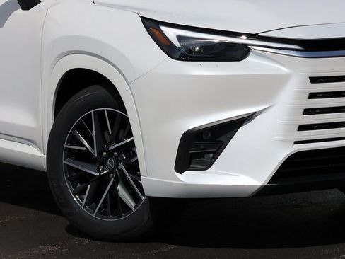 New 2026 Lexus TX 350 AWD image 3