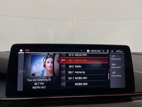 Used 2023 BMW 530i xDrive 530i xDrive w/ Premium Package image 15