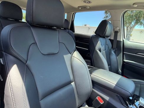 Used 2024 Kia Telluride S w/ S Sunroof Package AWD/4WD image 35