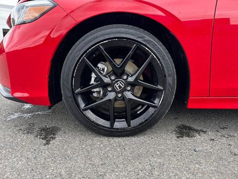 Used 2025 Honda Civic Sport image 32