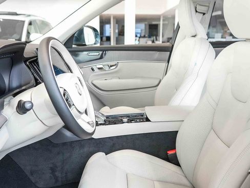 New 2026 Volvo XC90 T8 Ultra w/ Protection Package Premier AWD/4WD image 20