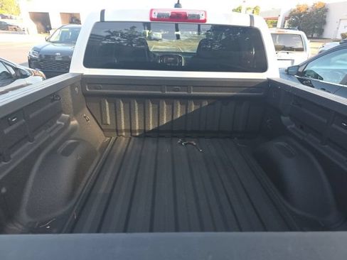 Used 2019 Chevrolet Colorado LT RWD image 11