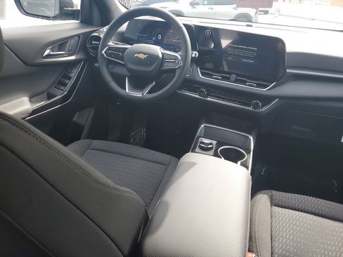 New 2026 Chevrolet Equinox LT w/ Safety and Technology Package image 10