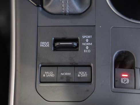 Used 2026 Toyota Highlander XLE AWD/4WD image 27