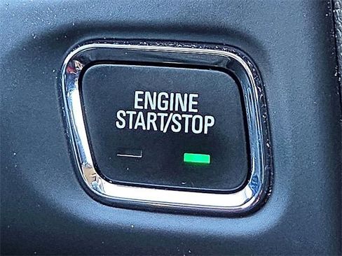 Certified 2023 GMC Acadia SLE w/ Driver Convenience Package image 22