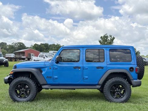 Used 2022 Jeep Wrangler Unlimited Sport w/ Sun And Sound Package AWD/4WD image 12