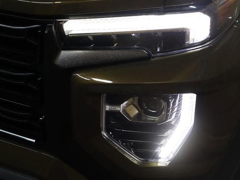 Used 2023 GMC Canyon Elevation w/ Convenience Package image 13