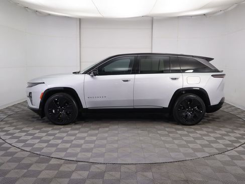 Used 2025 Jeep Wagoneer S Launch Edition image 8