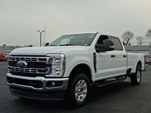 Used 2024 Ford F250 XLT image 6