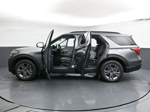 New 2026 Ford Explorer Active w/ Active Comfort Package image 35