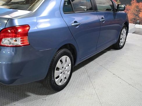 Used 2011 Toyota Yaris Sedan image 7