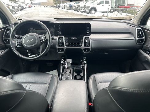 Used 2022 Kia Sorento SX image 29