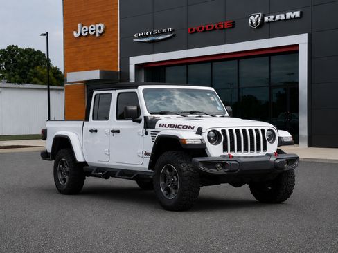 Used 2023 Jeep Gladiator Rubicon w/ Cold Weather Group AWD/4WD image 1