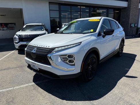 Used 2023 Mitsubishi Eclipse Cross LE AWD/4WD image 4