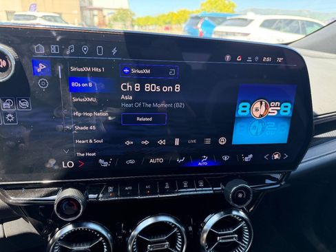 Used 2024 Chevrolet Blazer EV LT AWD/4WD image 38