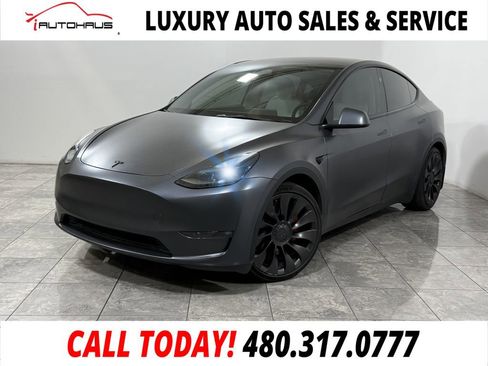 Used 2023 Tesla Model Y Performance image 1