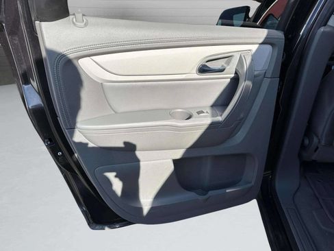 Used 2016 Chevrolet Traverse LS image 20