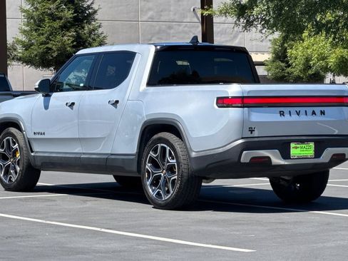 Used 2022 Rivian R1T Adventure AWD/4WD image 3