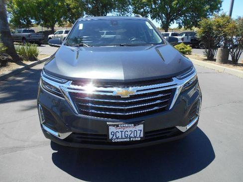 Used 2022 Chevrolet Equinox Premier AWD/4WD image 2