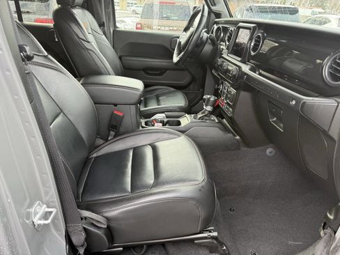 Used 2021 Jeep Wrangler Unlimited Rubicon image 16