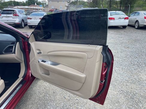 Used 2013 Chrysler 200 Limited FWD image 13