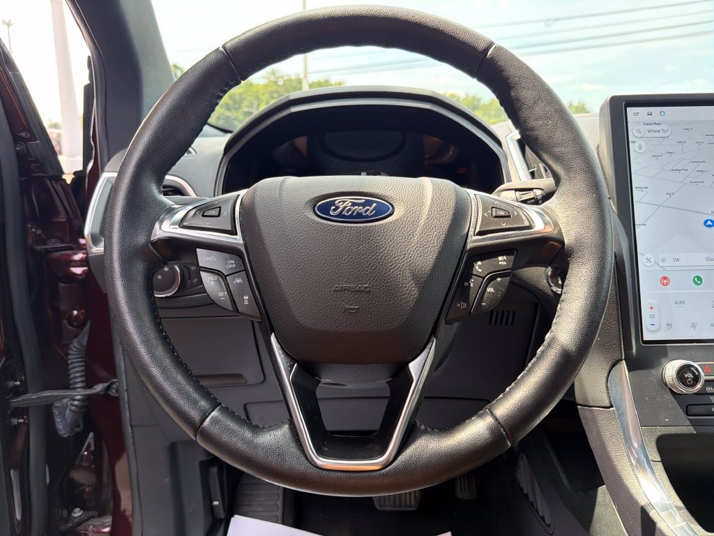 Used 2023 Ford Edge Titanium w/ Equipment Group 301A AWD/4WD image 17