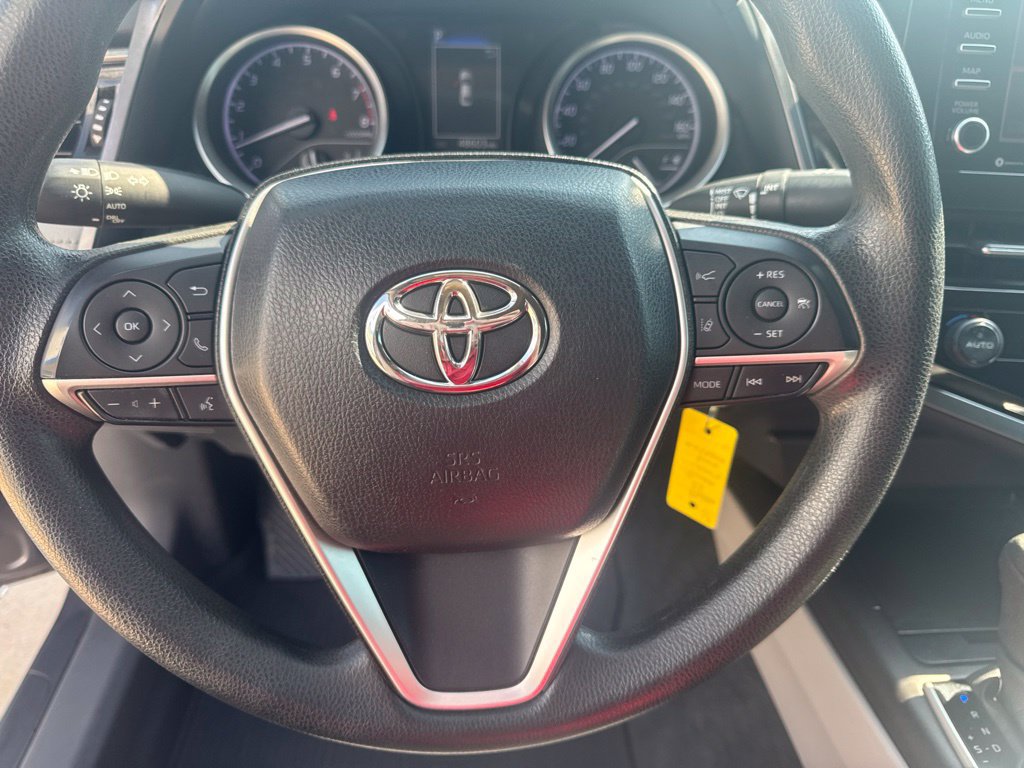 Used 2022 Toyota Camry LE FWD image 16