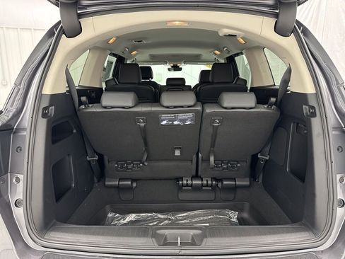 New 2026 Honda Odyssey EX-L image 9