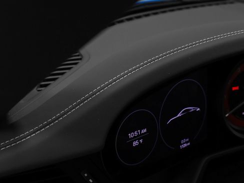 Certified 2022 Porsche 911 Carrera GTS RWD image 40