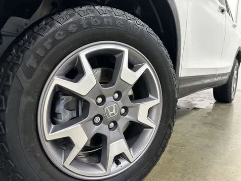Certified 2023 Honda Passport TrailSport image 29