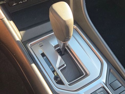 Used 2023 Subaru Forester Premium image 25