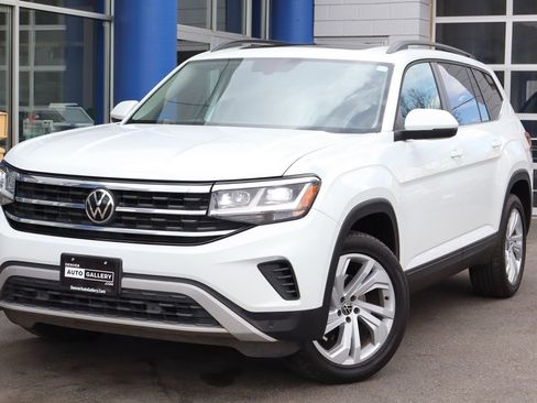 Used 2021 Volkswagen Atlas SE image 1